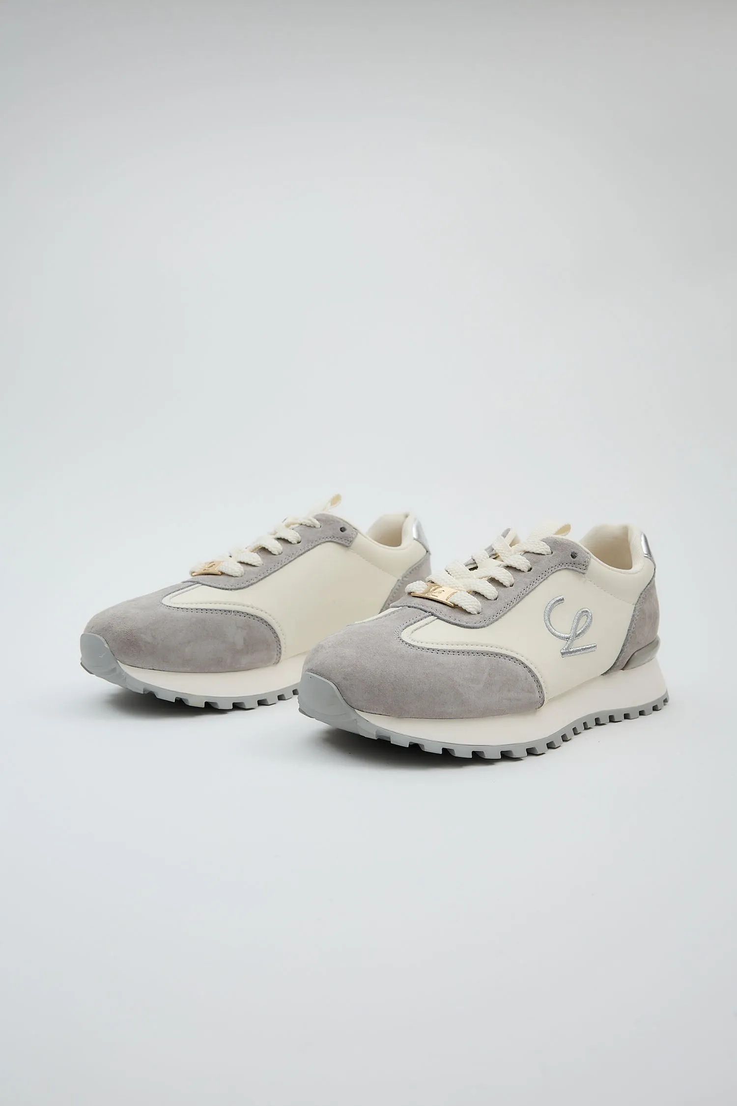 Lucania White