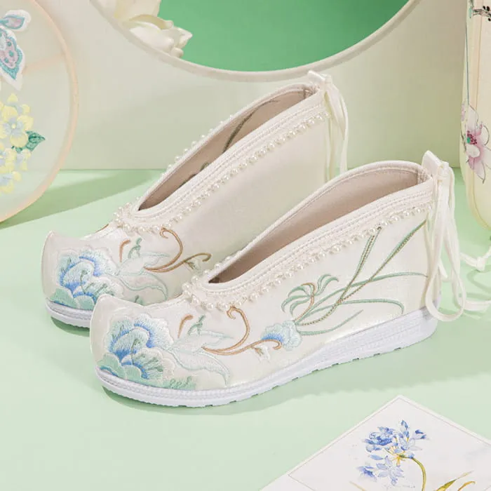 Vintage Embroidery Floral Print Pearl Trim Flats Shoes